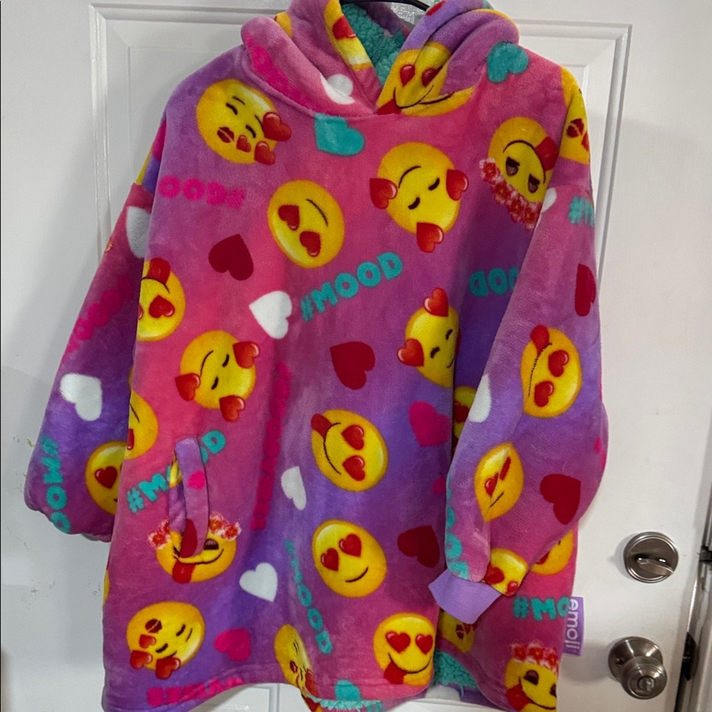 Emoji Kids Hoodie Blanket - Pink and Yellow